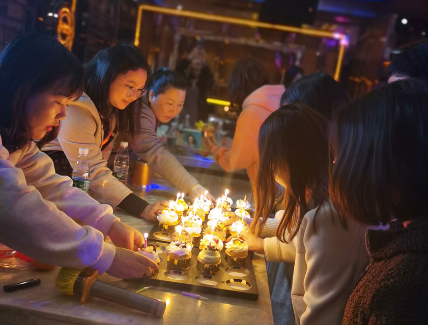 HIGH唱KTV！——明博网页版登录界面防雷第一期员工生日会