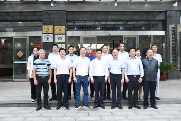 湖北省人大农委主任冯仲凯一行莅临明博网页版登录界面调研指导